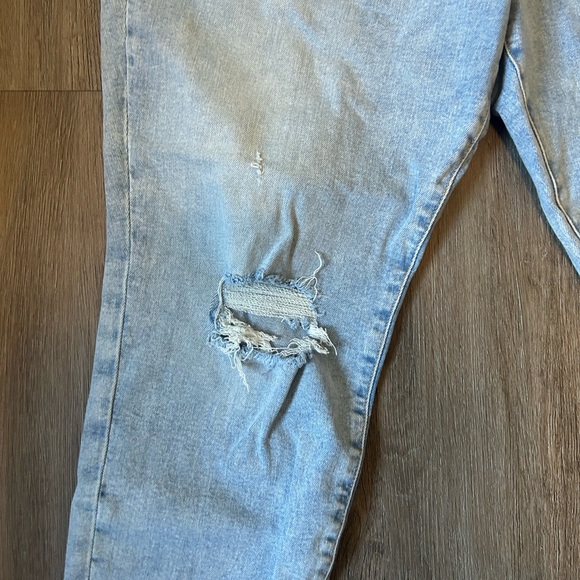 Old Navy O.G. Straight Jeans - Picture 2 of 7